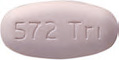 572 Triと書かれている薄いピンク色の錠剤